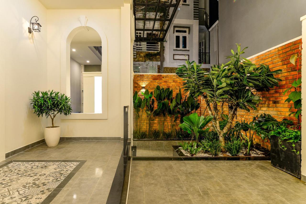 Cozrum Homes The Gallery Residence Хошимін Екстер'єр фото